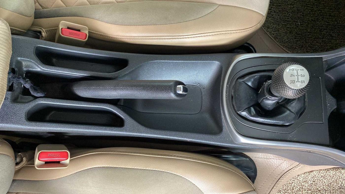 2015 Honda City 1.5L I-VTEC SV, Petrol, Manual, 86,808 km, Gear Lever