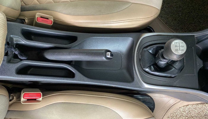2015 Honda City 1.5L I-VTEC SV, Petrol, Manual, 86,808 km, Gear Lever