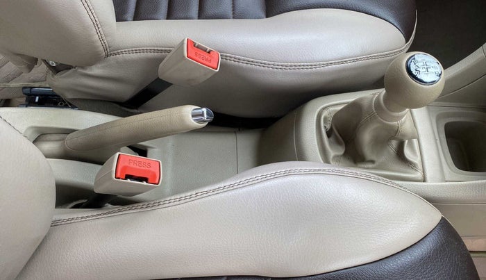2015 Maruti Ertiga ZDI, Diesel, Manual, 57,858 km, Gear Lever