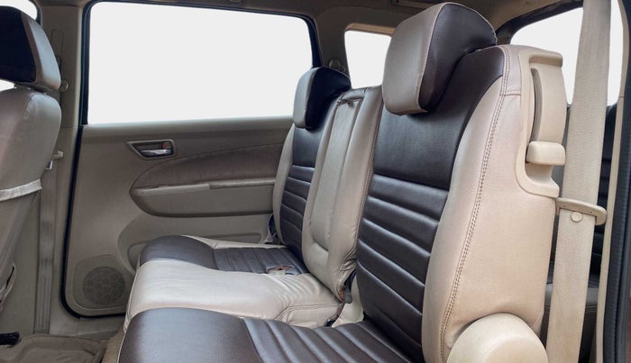 2015 Maruti Ertiga ZDI, Diesel, Manual, 57,858 km, Right Side Rear Door Cabin