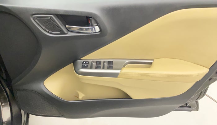 2015 Honda City 1.5L I-VTEC VX (O) MT, Petrol, Manual, 31,110 km, Driver Side Door Panels Control