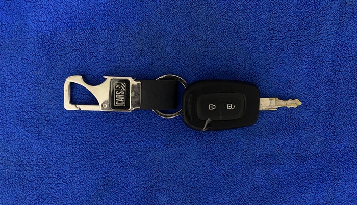 2021 Renault Kwid RXT 1.0 AMT (O), Petrol, Automatic, 40,778 km, Key Close Up