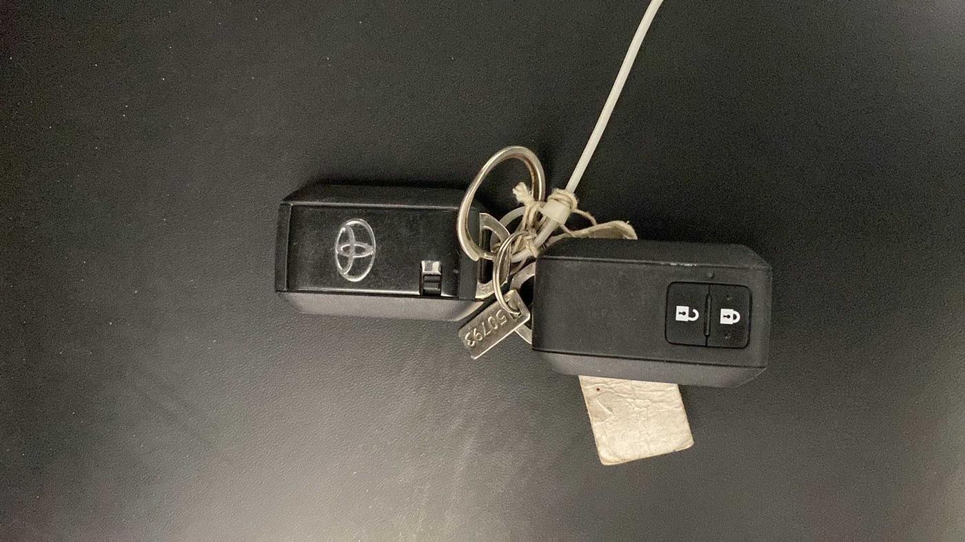 2021 Toyota Glanza G CVT, Petrol, Automatic, 10,873 km, Key Close Up