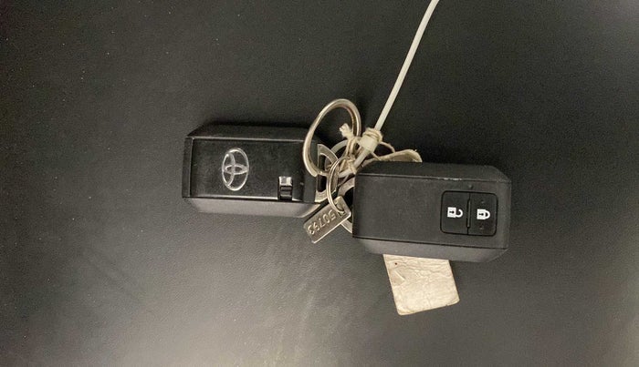 2021 Toyota Glanza G CVT, Petrol, Automatic, 10,873 km, Key Close Up