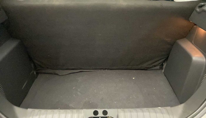 2021 Ford FREESTYLE TITANIUM 1.2 PETROL, Petrol, Manual, 16,708 km, Boot Inside
