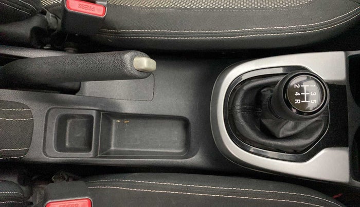 2017 Honda WR-V 1.2L I-VTEC VX MT, Petrol, Manual, 79,602 km, Gear Lever
