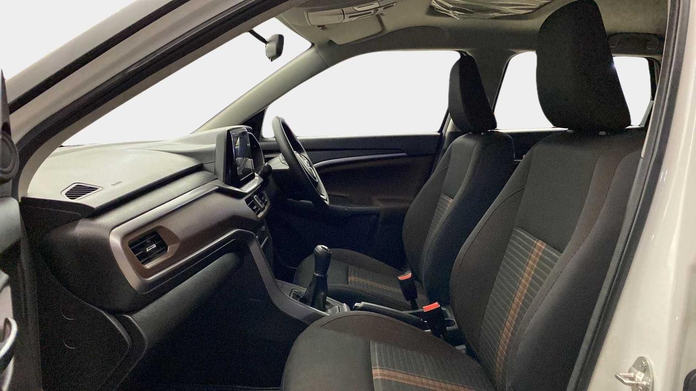 2023 Maruti BREZZA ZXI SMART HYBRID , Petrol, Manual, 8,502 km, Right Side Front Door Cabin