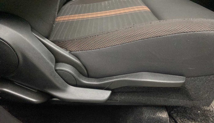 2023 Maruti BREZZA ZXI SMART HYBRID , Petrol, Manual, 8,502 km, Driver Side Adjustment Panel