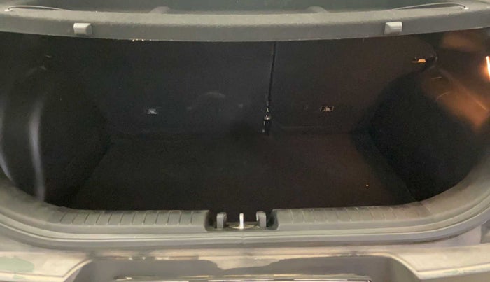 2022 Hyundai VENUE SX 1.2 PETROL, Petrol, Manual, 25,523 km, Boot Inside