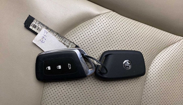2021 MG HECTOR SHARP 1.5 DCT PETROL, Petrol, Automatic, 44,155 km, Key Close Up