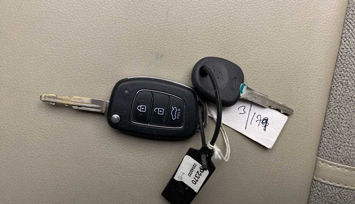 2022 Hyundai GRAND I10 NIOS SPORTZ 1.2 KAPPA VTVT, Petrol, Manual, 33,918 km, Key Close Up