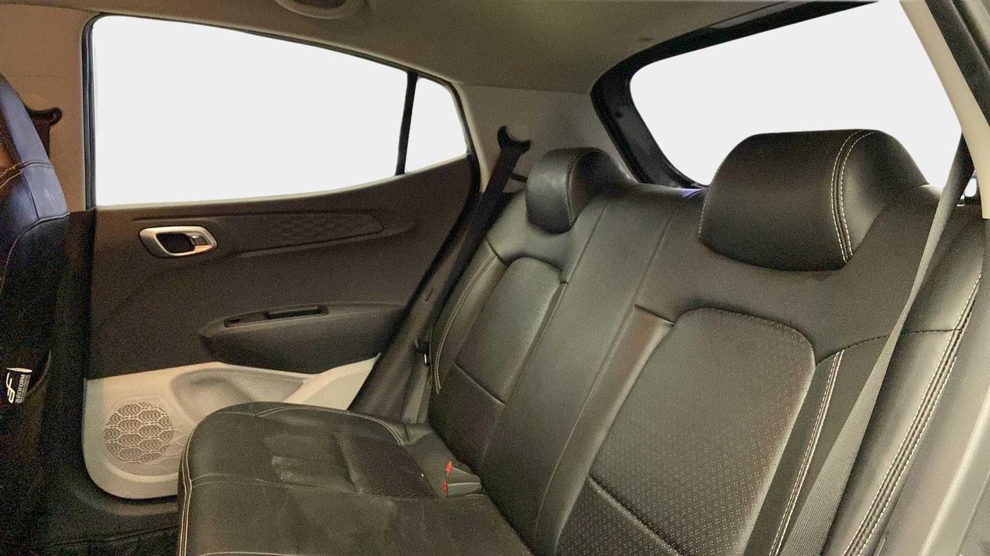 2023 Hyundai GRAND I10 NIOS SPORTZ 1.2 KAPPA VTVT, Petrol, Manual, 15,568 km, Right Side Rear Door Cabin