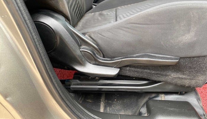 2018 Maruti Swift ZXI AMT, Petrol, Automatic, 60,189 km, Driver Side Adjustment Panel