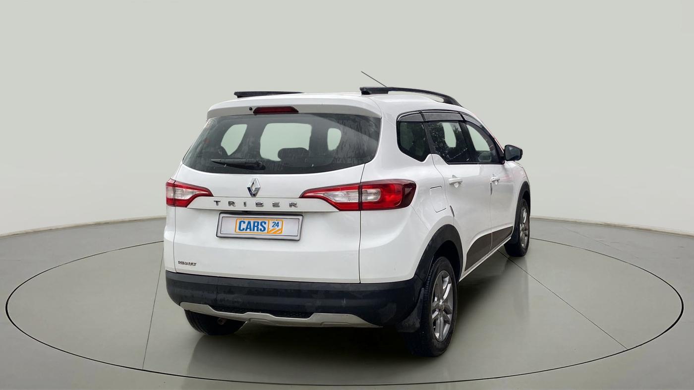 2022 Renault TRIBER RXZ, Petrol, Manual, 32,263 km, Right Back Diagonal