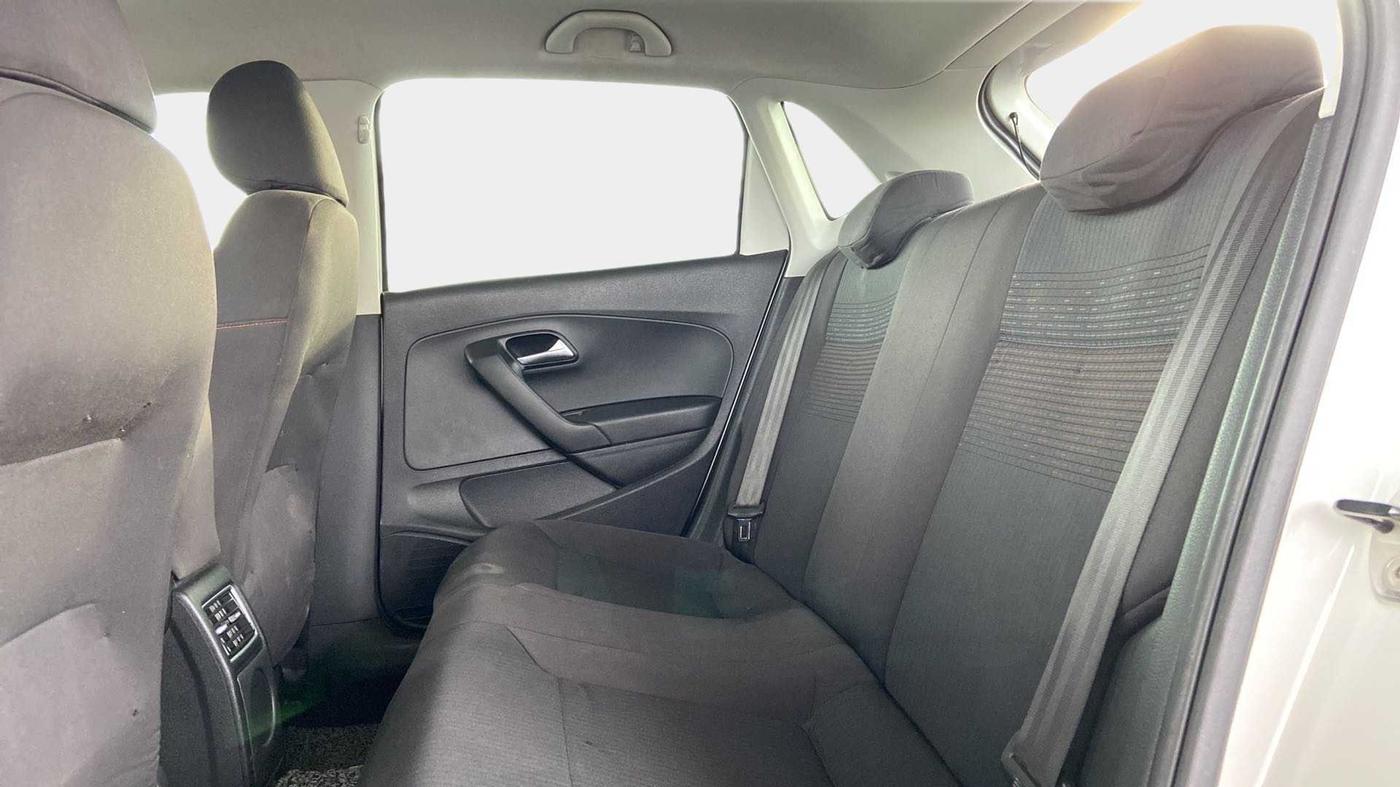 2020 Volkswagen Polo HIGHLINE PLUS 1.0L TSI, Petrol, Manual, 44,412 km, Right Side Rear Door Cabin