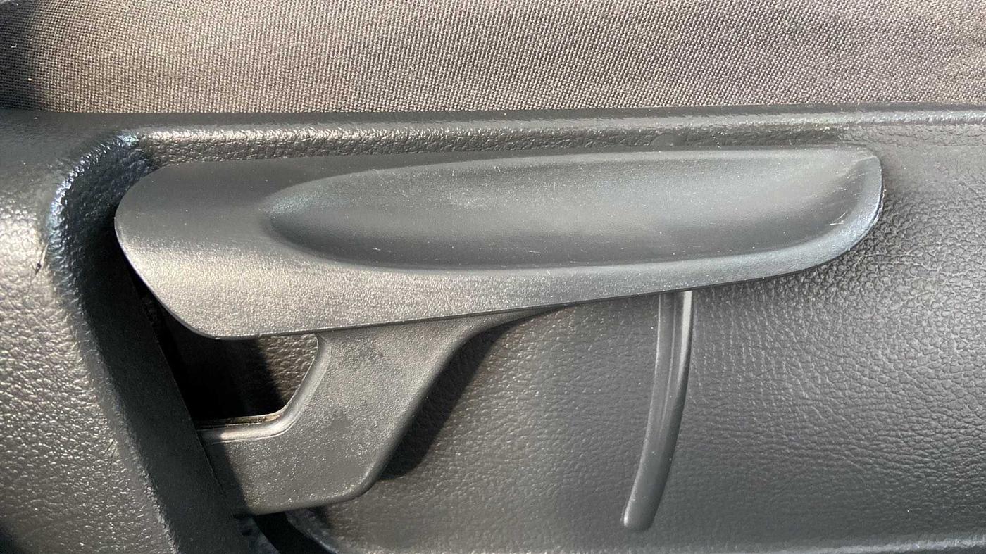 2020 Volkswagen Polo HIGHLINE PLUS 1.0L TSI, Petrol, Manual, 44,412 km, Driver Side Adjustment Panel