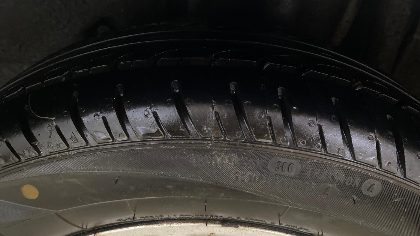 2016 Tata Tiago XZ PETROL, Petrol, Manual, 39,177 km, Left Rear Tyre Tread