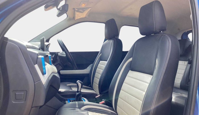 2022 Tata PUNCH CREATIVE  MT, Petrol, Manual, 20,447 km, Right Side Front Door Cabin