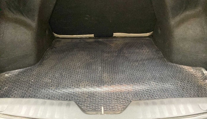 2019 Maruti Ciaz DELTA 1.5 SHVS MT PETROL, Petrol, Manual, 45,932 km, Boot Inside
