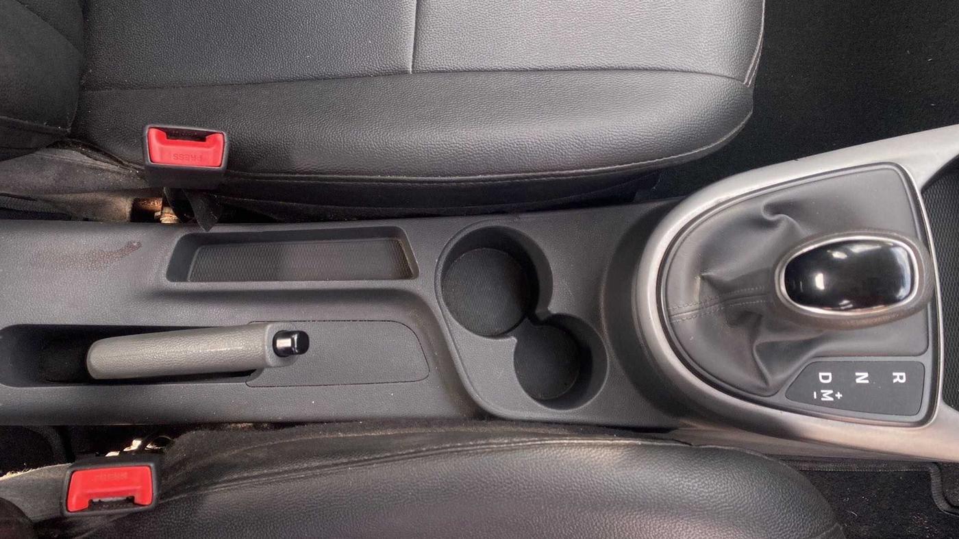 2020 Hyundai GRAND I10 NIOS SPORTZ AMT 1.2 KAPPA VTVT, Petrol, Automatic, 35,584 km, Gear Lever