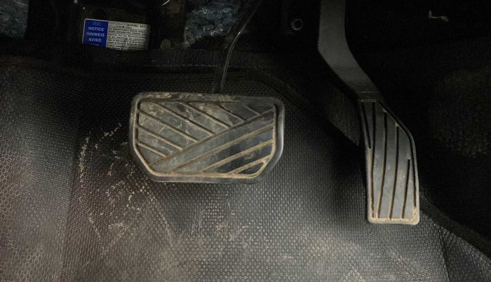 2021 Toyota URBAN CRUISER PREMIUM GRADE AT DUAL TONE, Petrol, Automatic, 82,237 km, Pedals