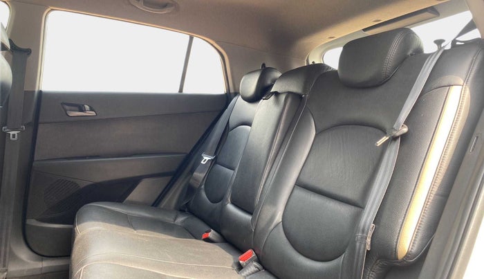 2017 Hyundai Creta SX PLUS 1.6 PETROL, Petrol, Manual, 52,427 km, Right Side Rear Door Cabin