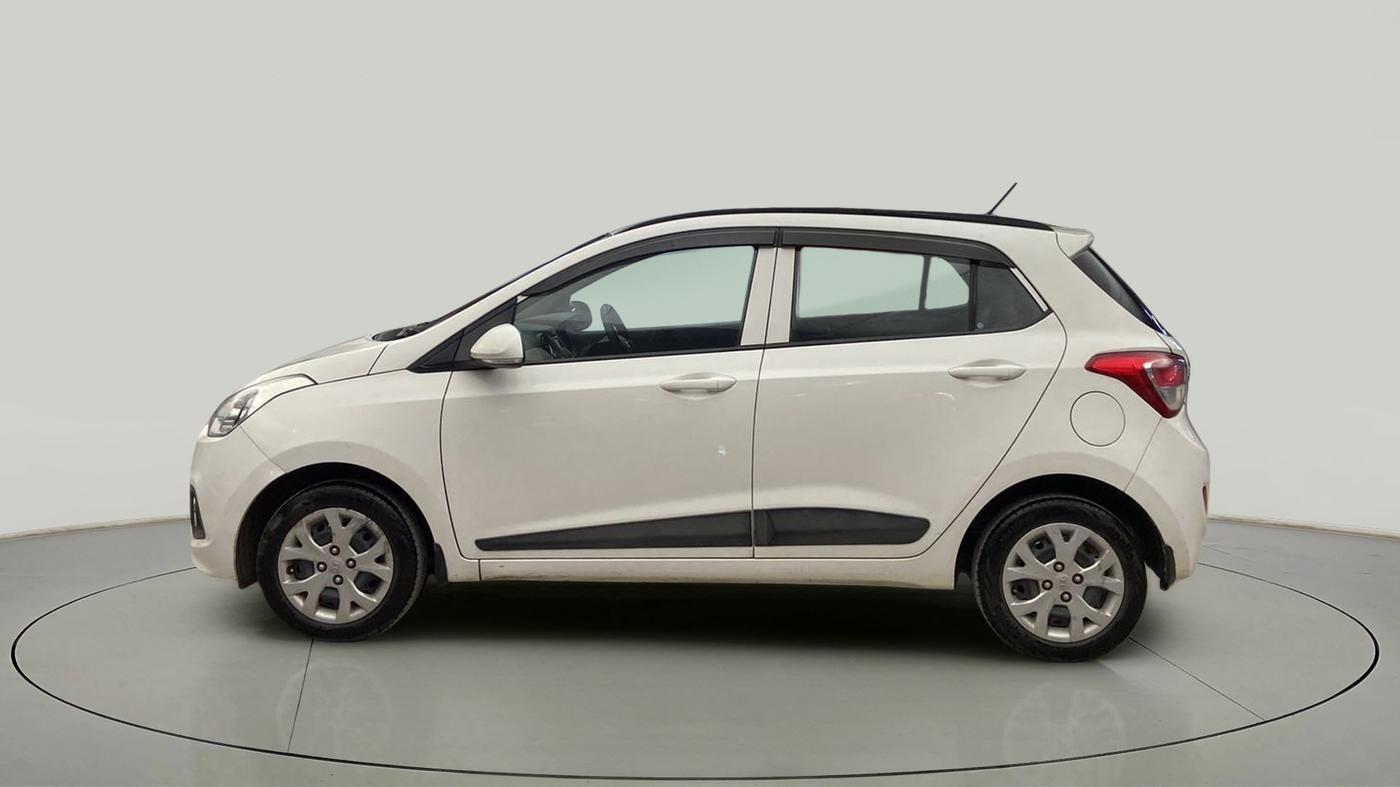 2015 Hyundai Grand i10 SPORTZ 1.2 KAPPA VTVT, Petrol, Manual, 96,142 km, Left Side