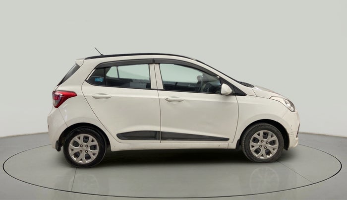 2015 Hyundai Grand i10 SPORTZ 1.2 KAPPA VTVT, Petrol, Manual, 96,142 km, Right Side View