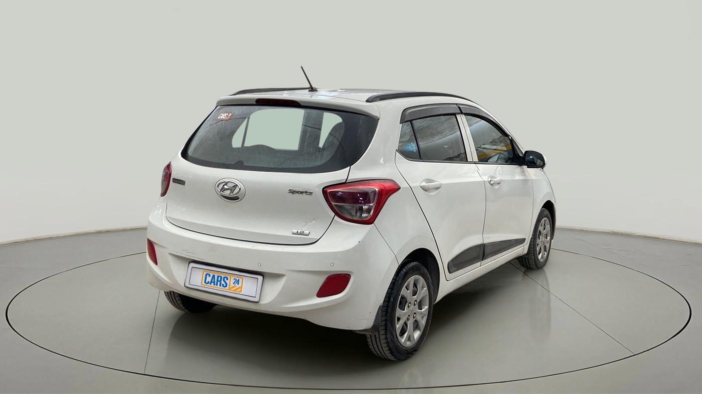 2015 Hyundai Grand i10 SPORTZ 1.2 KAPPA VTVT, Petrol, Manual, 96,142 km, Right Back Diagonal