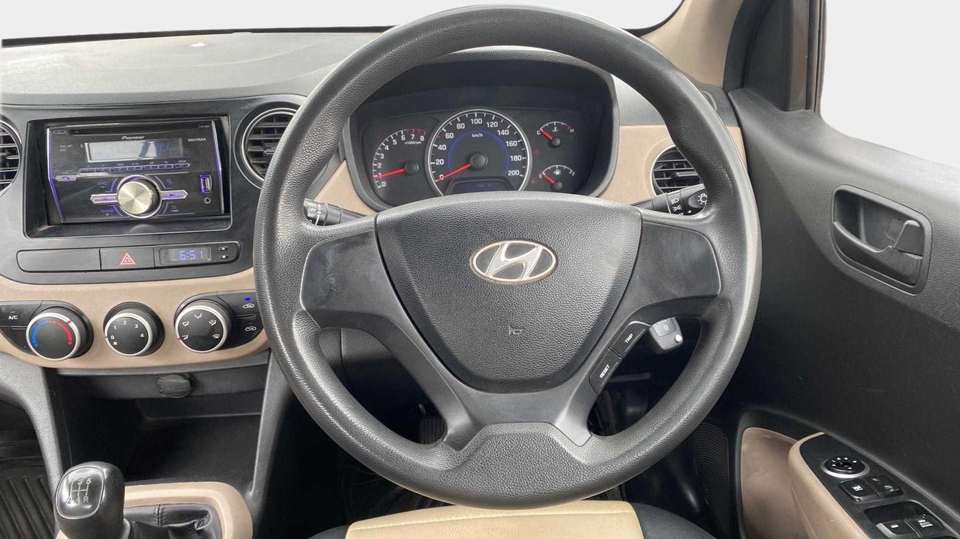 2013 Hyundai Grand i10 MAGNA 1.2 KAPPA VTVT, Petrol, Manual, 98,732 km, Steering Wheel Close Up