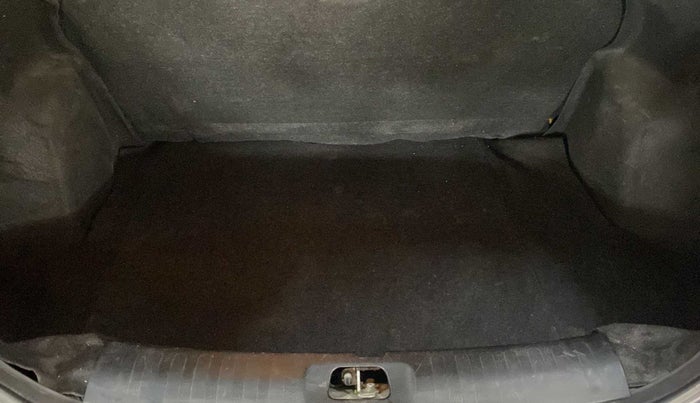 2013 Maruti Swift Dzire VXI, Petrol, Manual, 79,733 km, Boot Inside