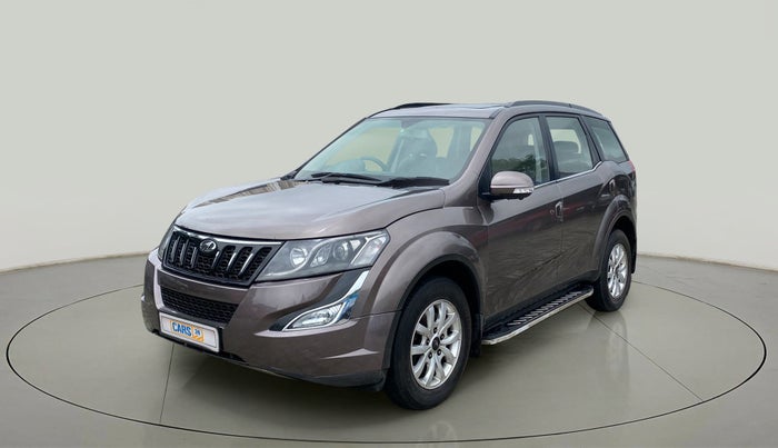 2017 Mahindra XUV500 W10 AT, Diesel, Automatic, 88,599 km, Left Front Diagonal