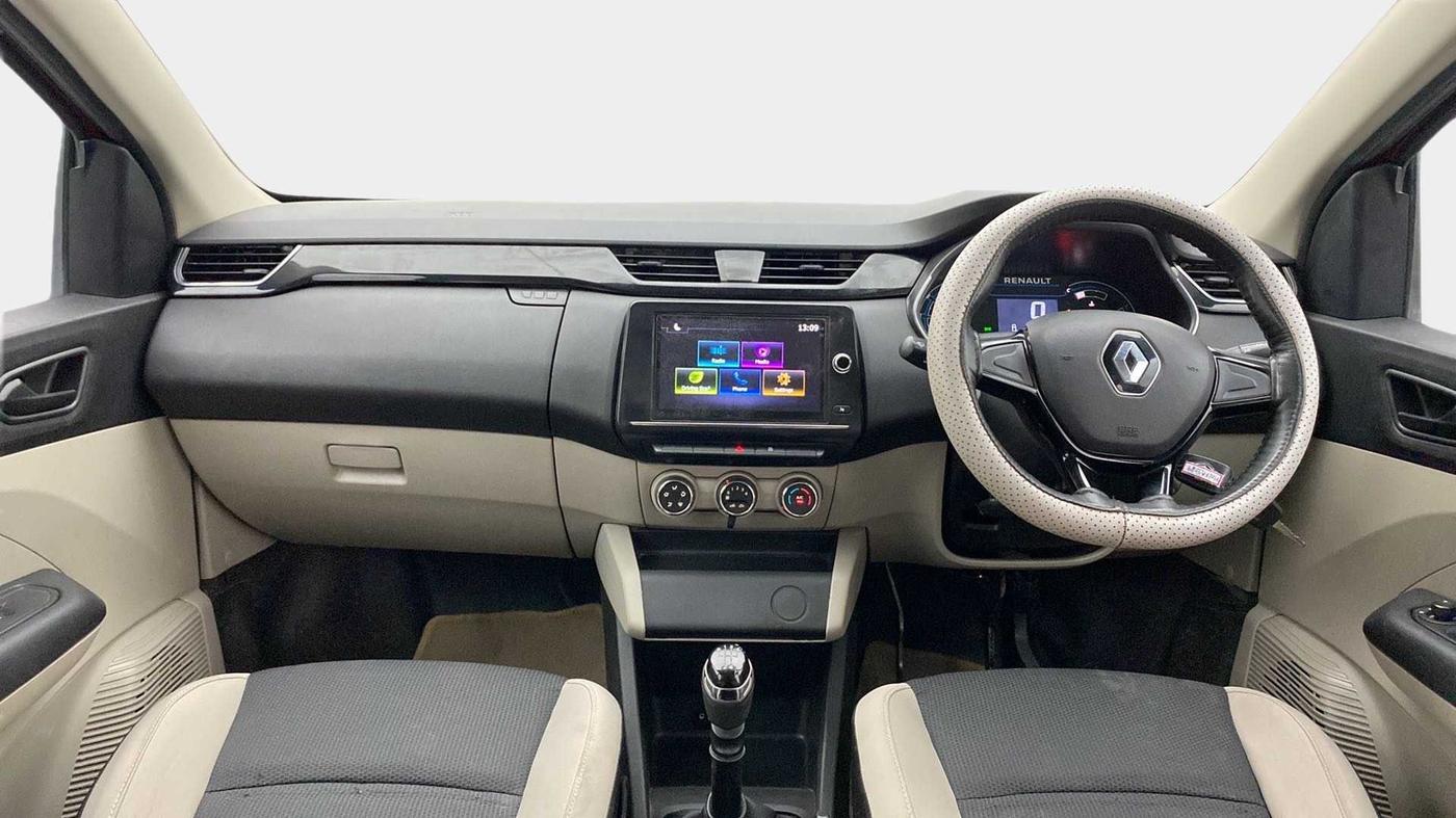 2019 Renault TRIBER RXT, Petrol, Manual, 82,607 km, Dashboard