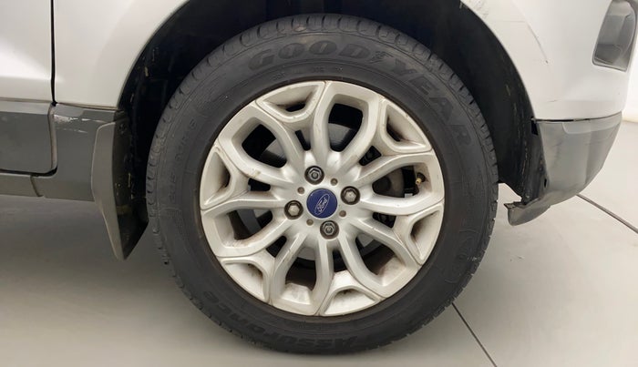 2016 Ford Ecosport TITANIUM+ 1.5L DIESEL, Diesel, Manual, 79,280 km, Right Front Wheel