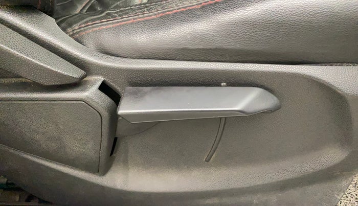 2016 Ford Ecosport TITANIUM+ 1.5L DIESEL, Diesel, Manual, 79,280 km, Driver Side Adjustment Panel