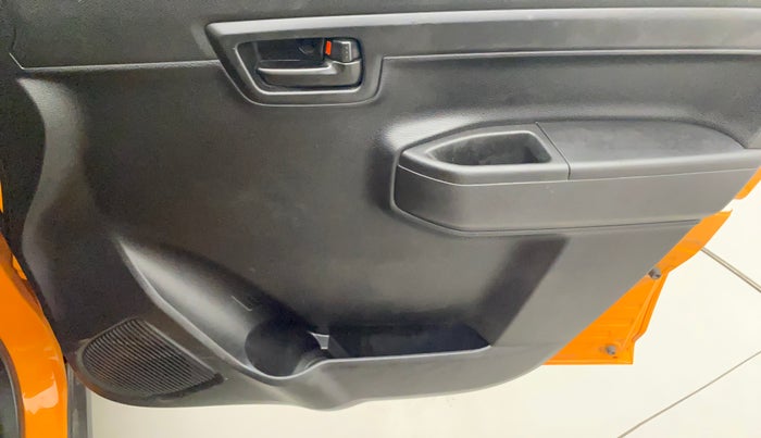 2021 Maruti S PRESSO VXI+, Petrol, Manual, 21,913 km, Driver Side Door Panels Control