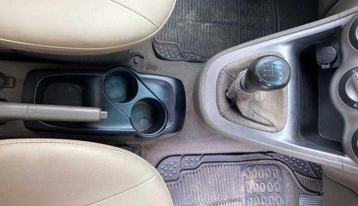 2012 Hyundai i10 MAGNA 1.2, Petrol, Manual, 27,958 km, Gear Lever