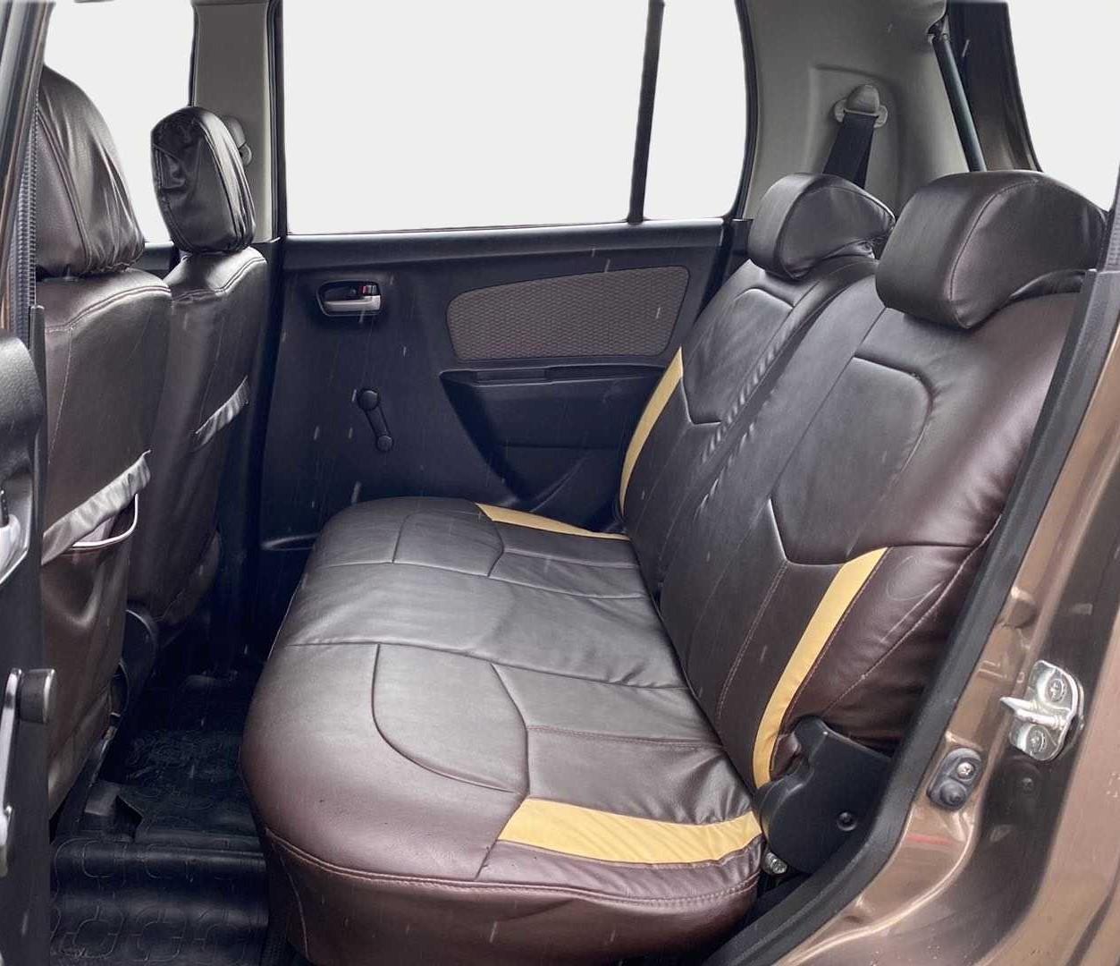 2013 Maruti Wagon R 1.0 LXI, Petrol, Manual, 44,009 km, Right Side Rear Door Cabin