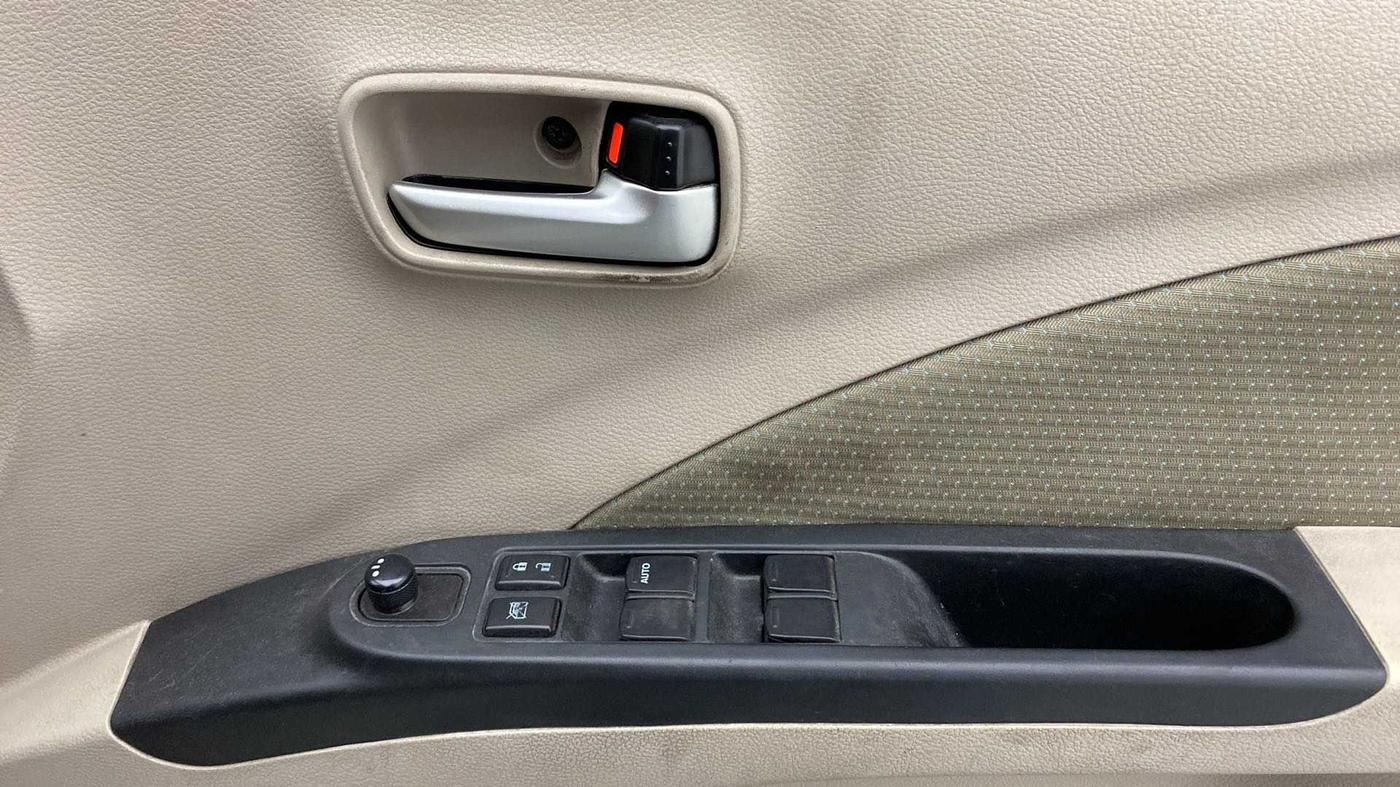 2019 Maruti Celerio ZXI, Petrol, Manual, 99,910 km, Driver Side Door Panels Control