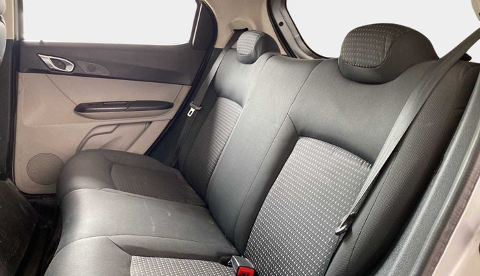 2017 Tata Tiago XZ PETROL, Petrol, Manual, 70,332 km, Right Side Rear Door Cabin