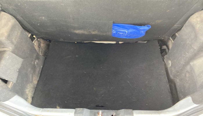 2017 Tata Tiago XZ PETROL, Petrol, Manual, 70,332 km, Boot Inside