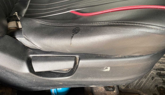 2019 Hyundai NEW SANTRO SPORTZ MT, Petrol, Manual, 77,773 km, Driver Side Adjustment Panel