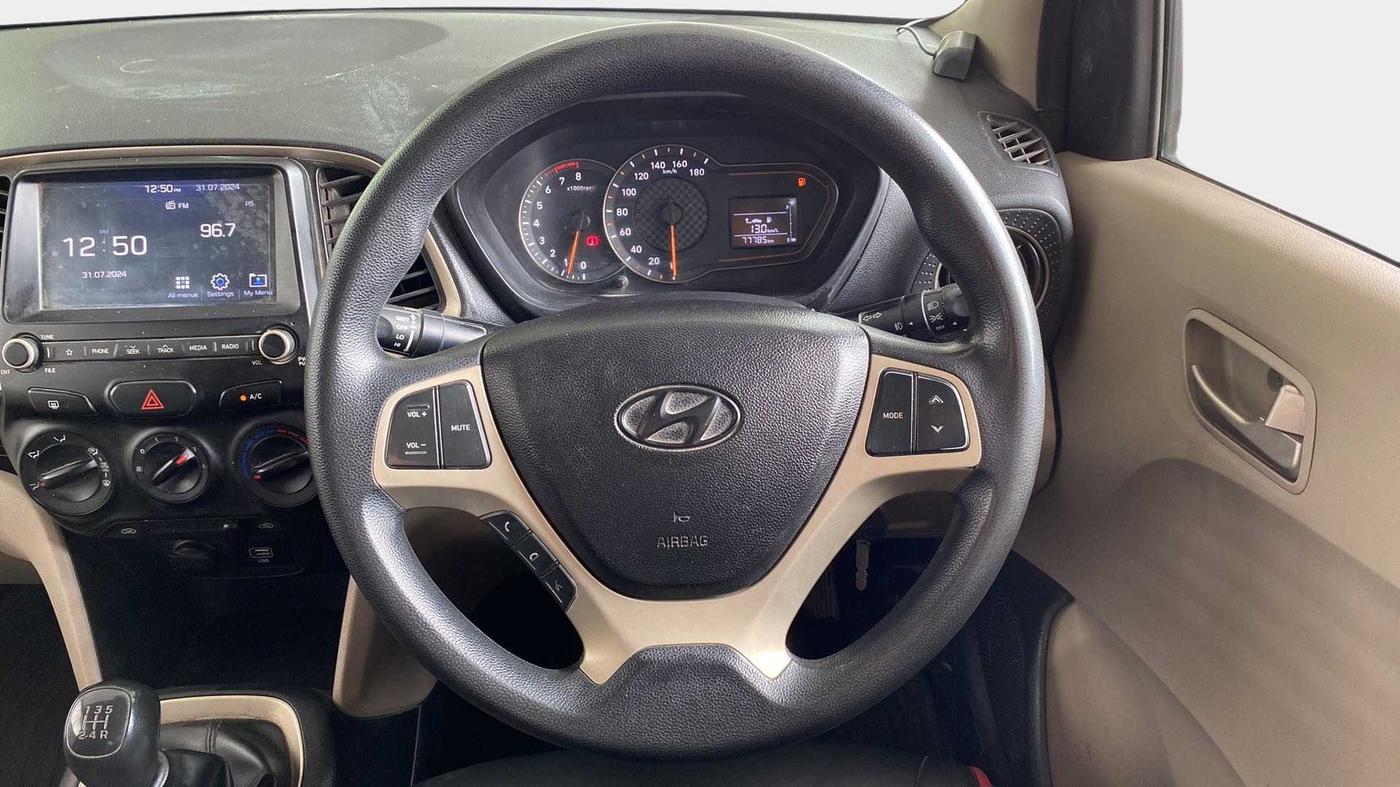 2019 Hyundai NEW SANTRO SPORTZ MT, Petrol, Manual, 77,773 km, Steering Wheel Close Up