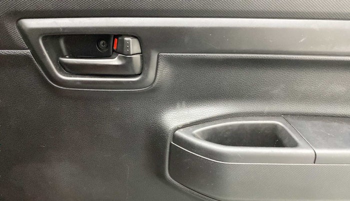 2021 Maruti S PRESSO VXI+, Petrol, Manual, 10,266 km, Driver Side Door Panels Control