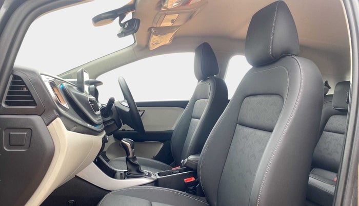 2023 Tata ALTROZ XZA PLUS, Petrol, Automatic, 5,198 km, Right Side Front Door Cabin