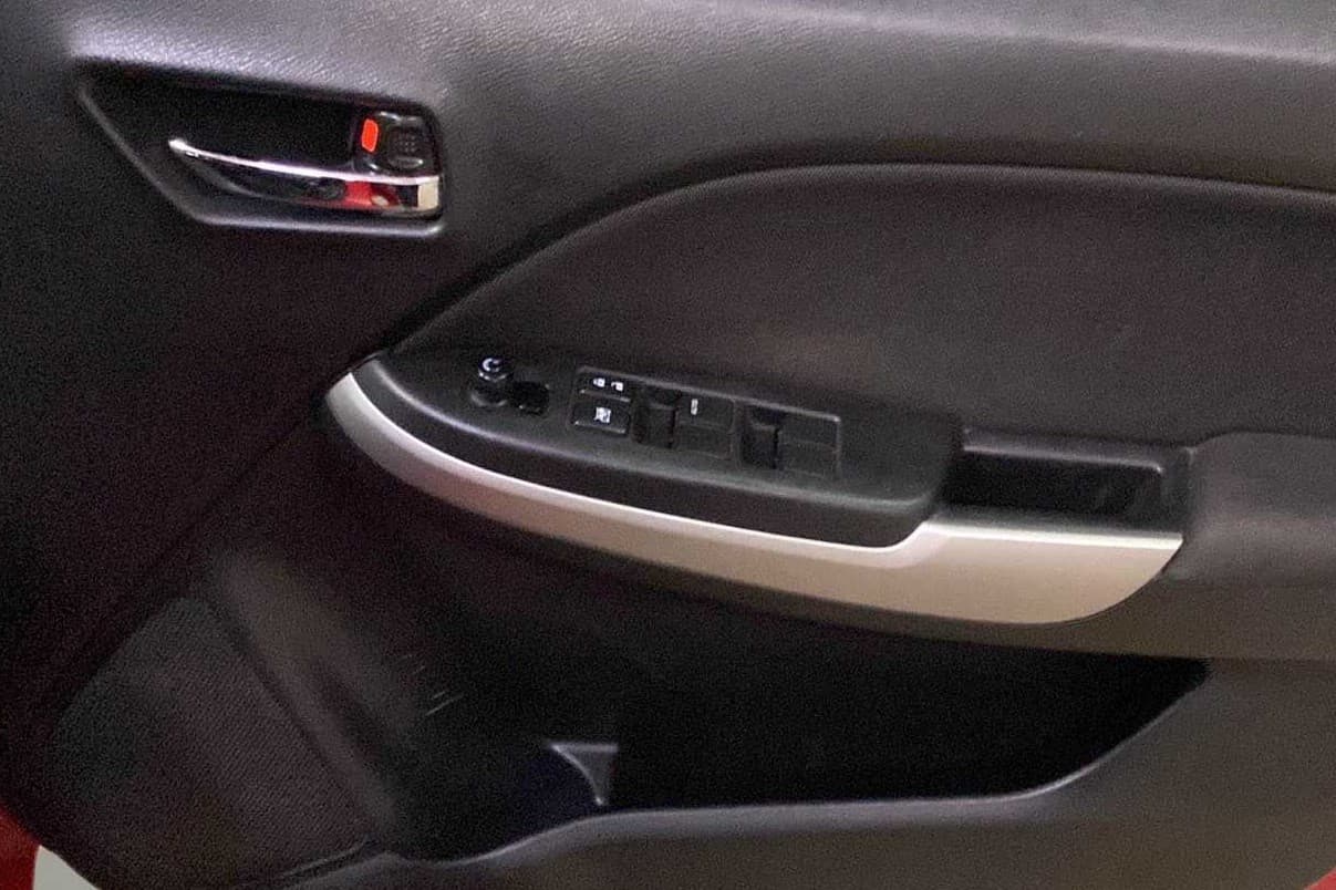 2017 Maruti Baleno ALPHA PETROL 1.2, Petrol, Manual, 36,556 km, Driver Side Door Panels Control