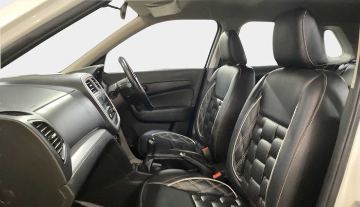 2022 Maruti Vitara Brezza LXI, Petrol, Manual, 24,474 km, Right Side Front Door Cabin