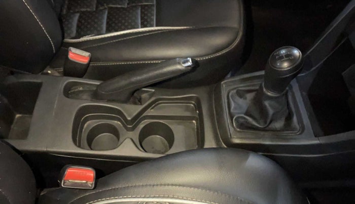 2022 Maruti Vitara Brezza LXI, Petrol, Manual, 24,474 km, Gear Lever