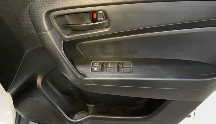 2022 Maruti Vitara Brezza LXI, Petrol, Manual, 24,474 km, Driver Side Door Panels Control