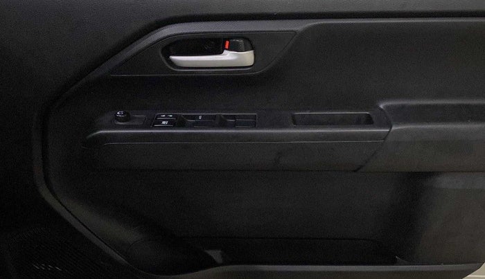 2022 Maruti New Wagon-R VXI 1.0 AMT, Petrol, Automatic, 28,785 km, Driver Side Door Panels Control